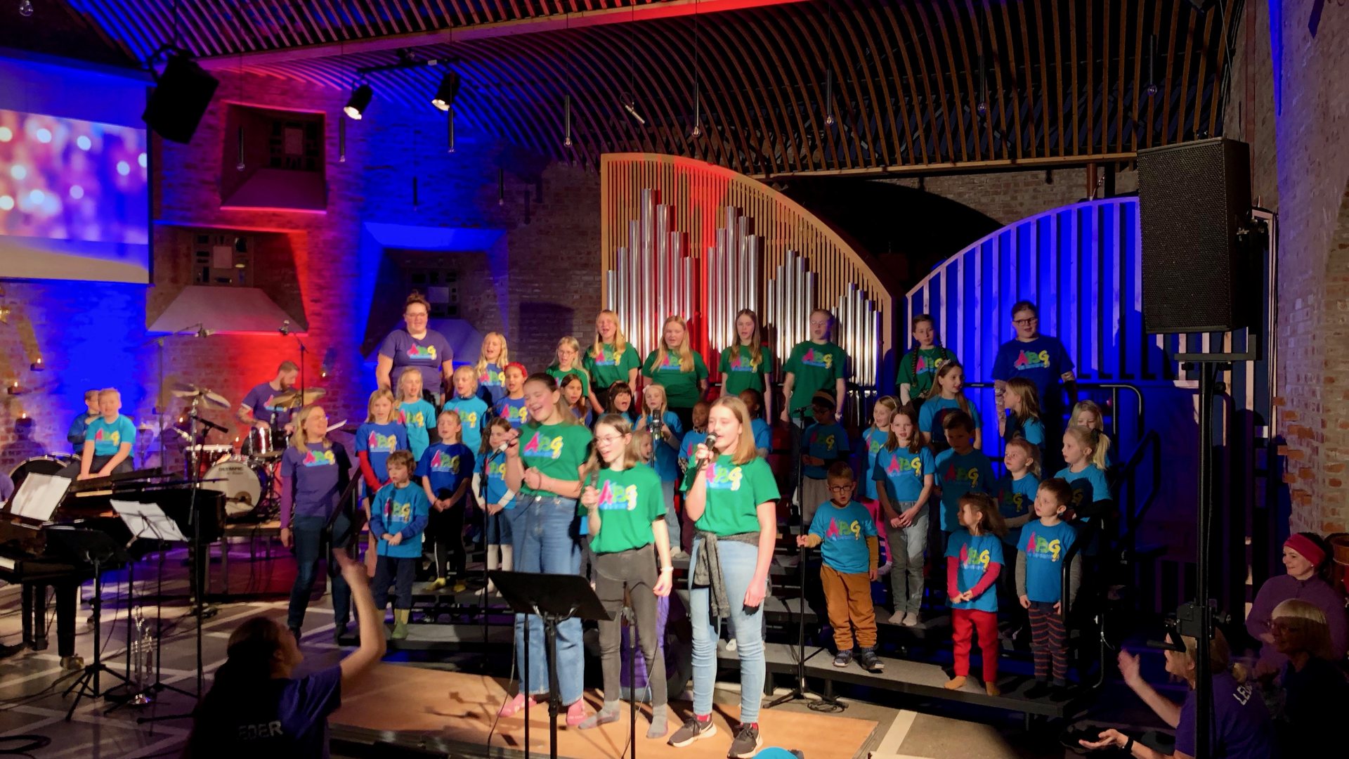 Adventskonsert med Åmot barnegospel