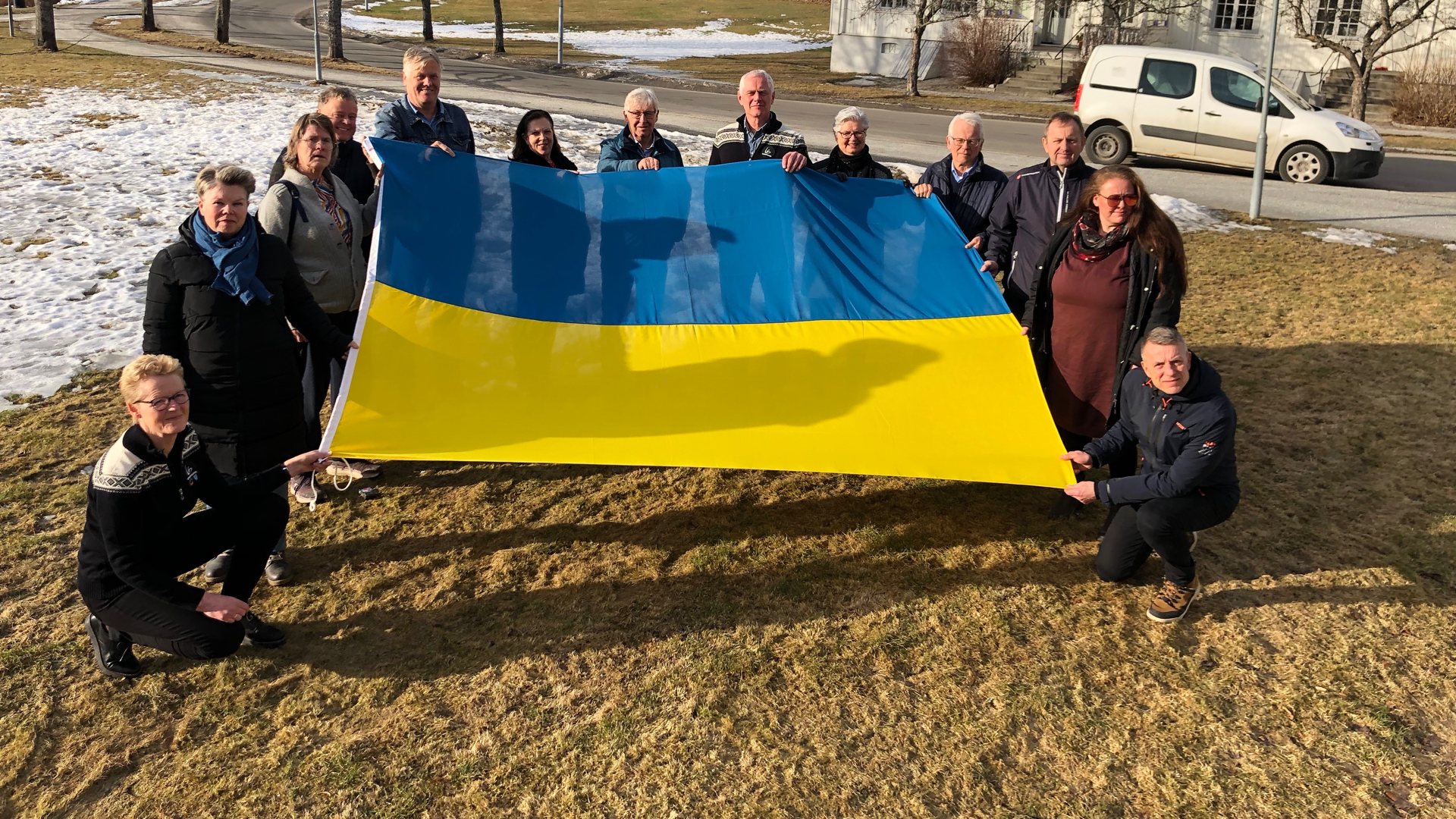 Formannskapet heiste det ukrainske flagget