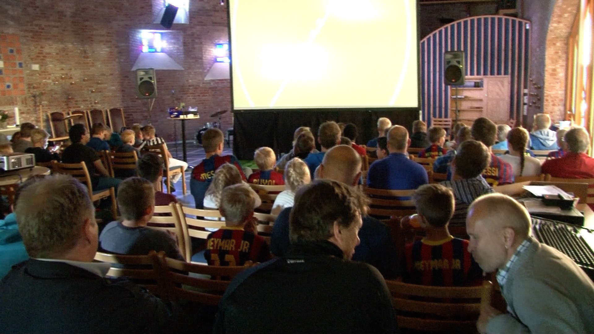Fotballfesten i Åmot kirke reddet av Nordbohus