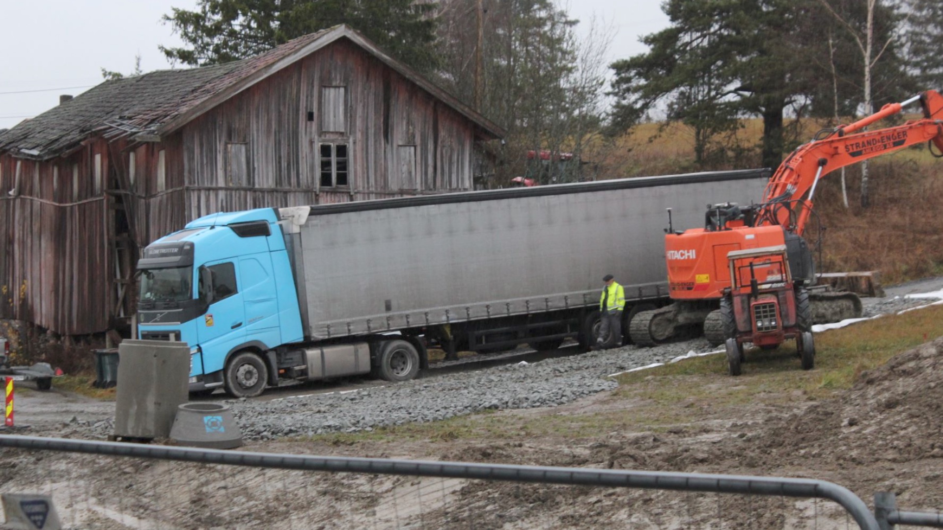 2022-11-09_SemitrailerStaarFast